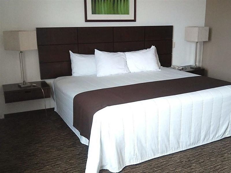 Hotel Fray Junipero Serra Tepic Bagian luar foto