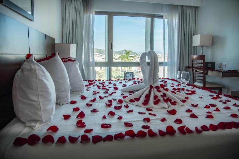 Hotel Fray Junipero Serra Tepic Bagian luar foto